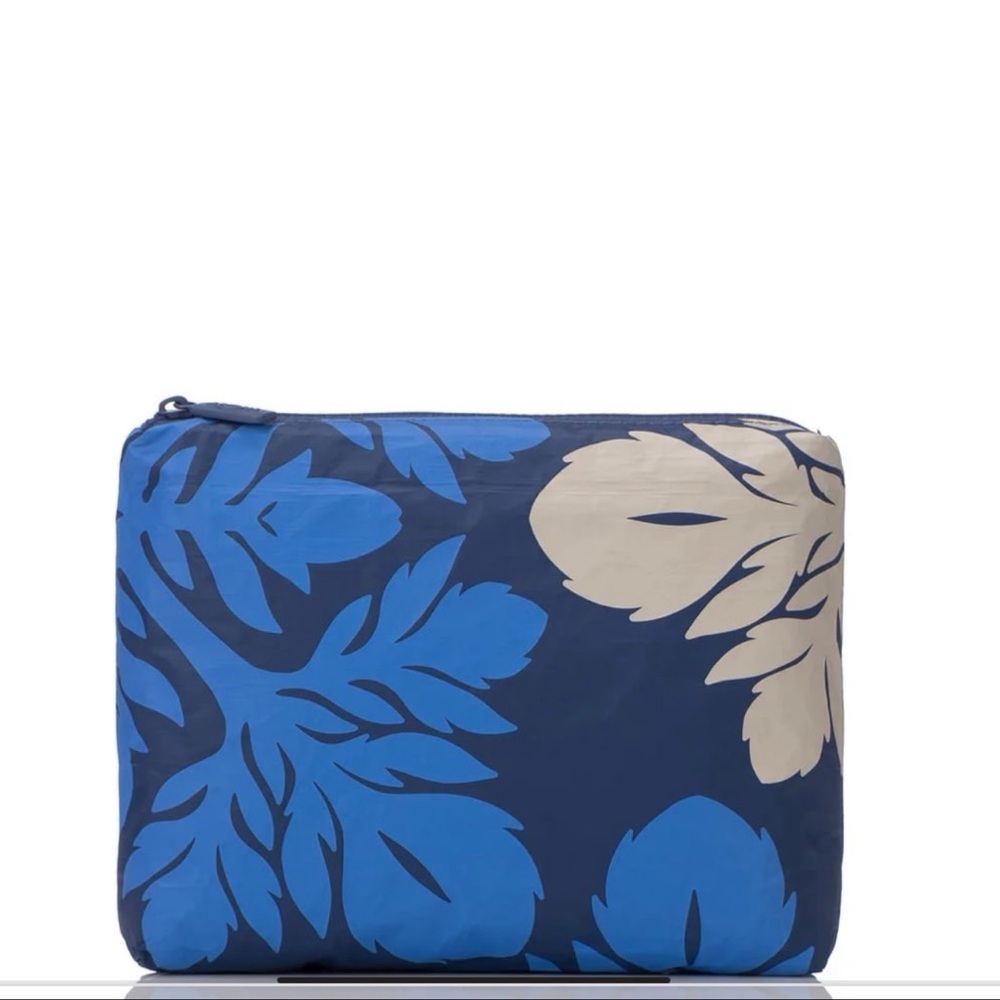 NWT Aloha Collection Small pouch